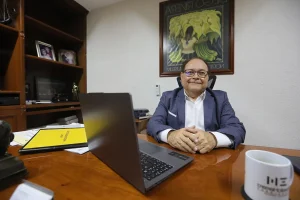 ERNESTO HERRERA NOVELO: INFRAESTRUCTURA, INVERSIÓN Y DESAROLLO HISTÓRICO